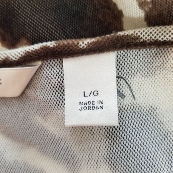 Liz Claiborne Animal Print Top. Size L - Picture 2 of 9